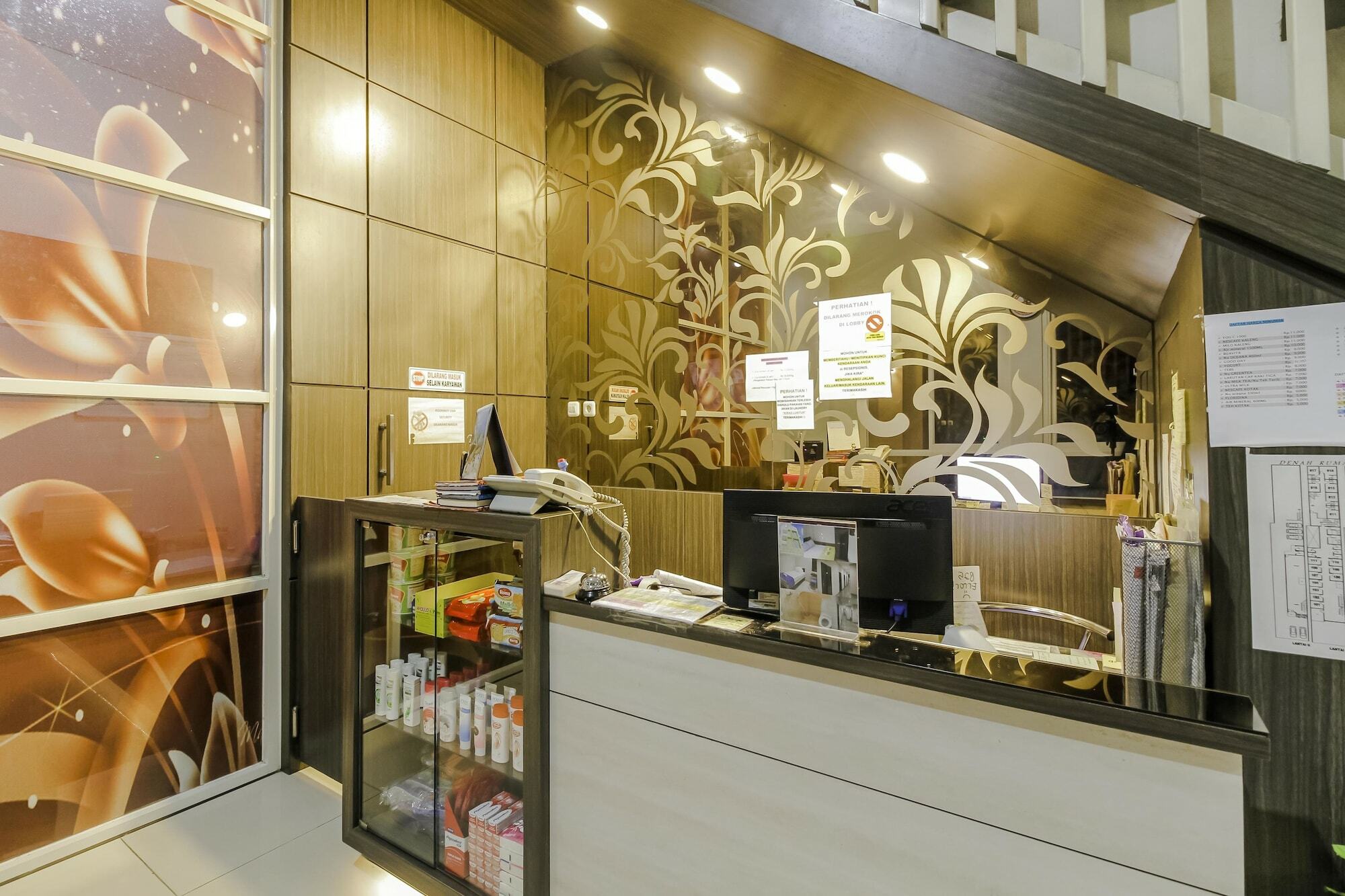 Reddoorz Near Samarinda Central Plaza Eksteriør billede